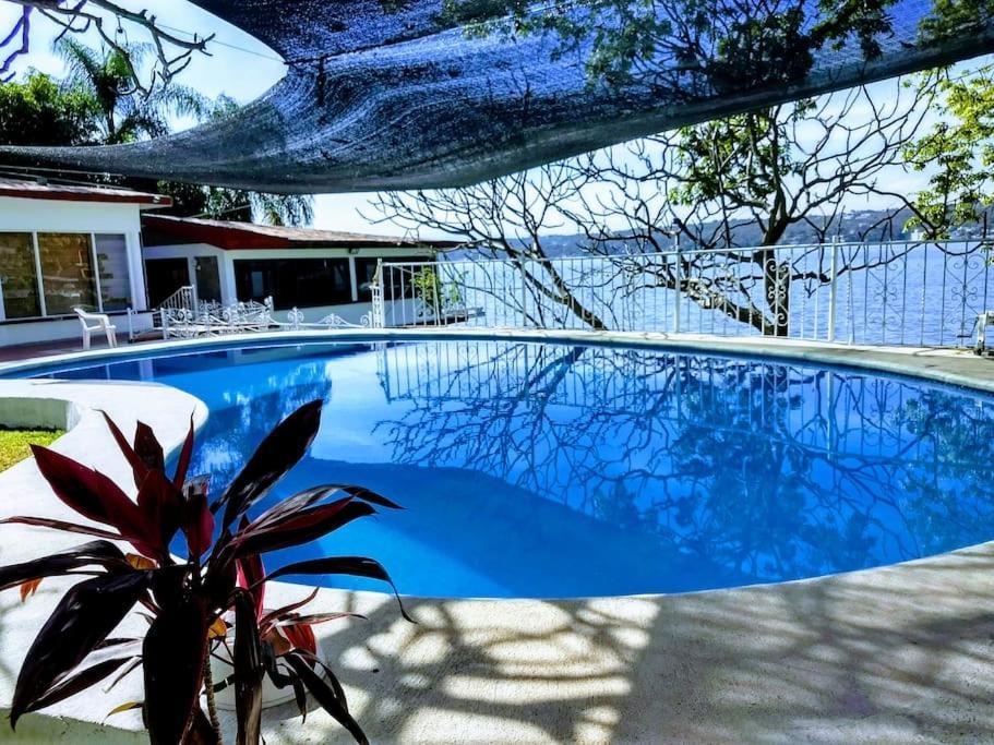Habitacion Independiente A Pie Del Lago Con Ac Tequesquitengo Exteriör bild